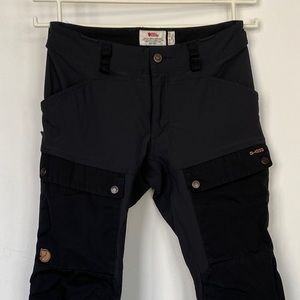 FJall Raven KEB trekking trousers in stretch fabric and G-1000/regular length